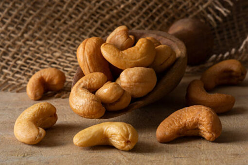Roasted & Salted Cashews Nuts - Image 2